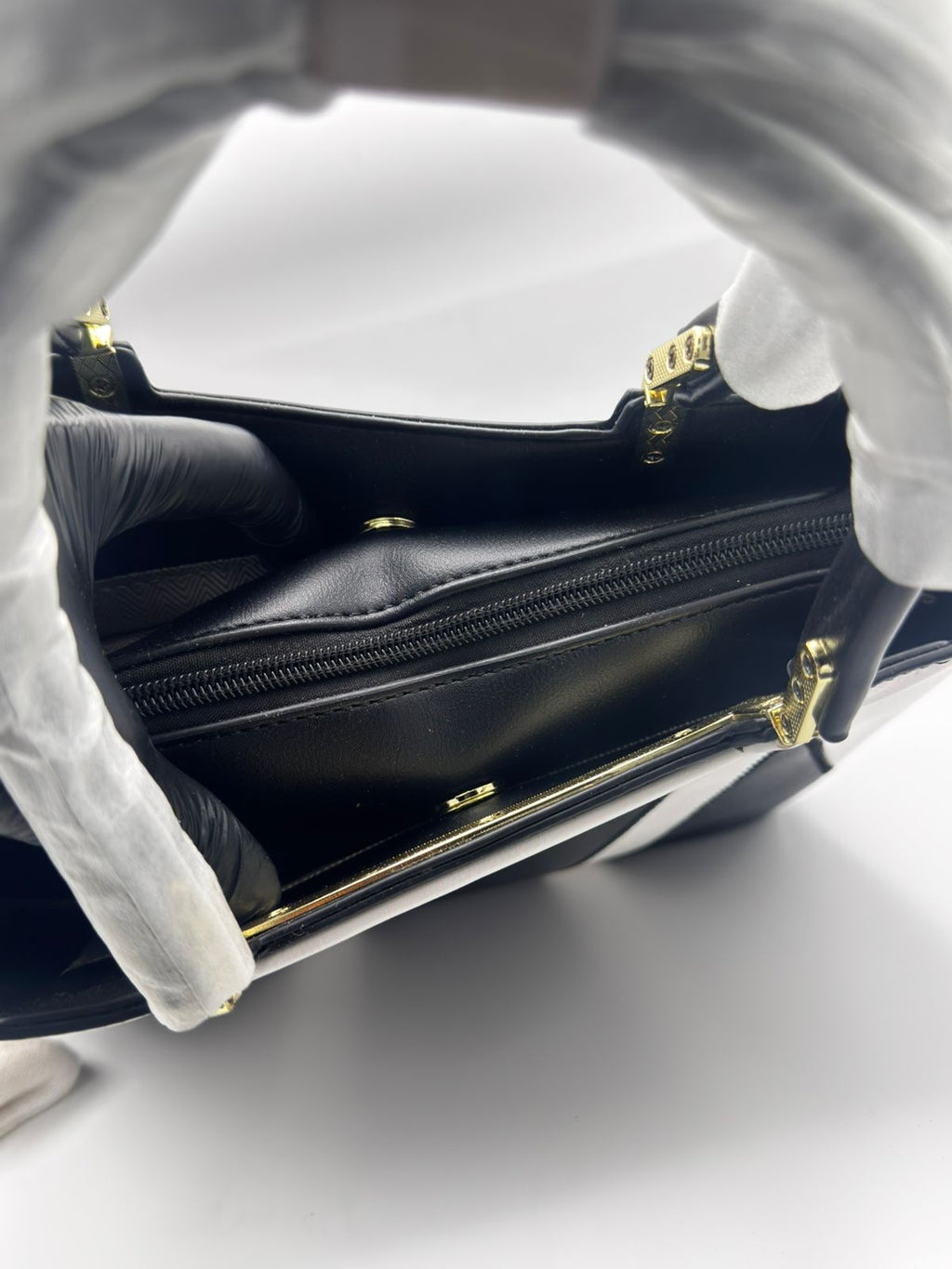 Samiqi Soft Leather Handbag